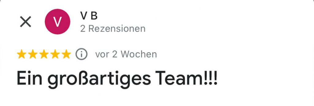 Positive Bewertung eines Teams, das eine Badewannentür installiert hat. Sehr gute Arbeit geleistet. - Praktisches Bad